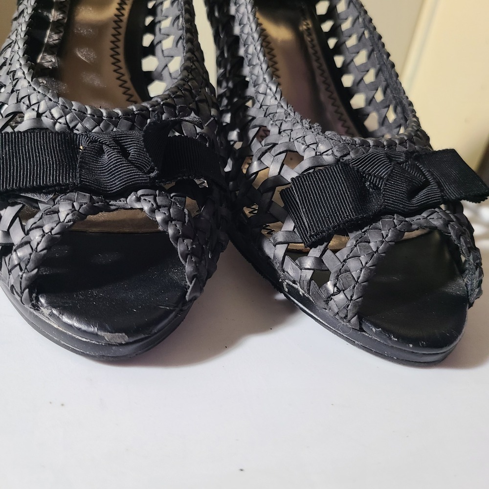 Bongo Breezy Black Woven Peep Toe Heels Bow Accent Women Size 10 - Picture 8 of 8